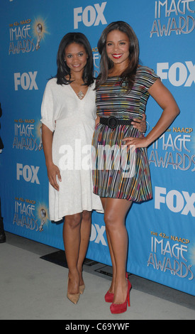 Kimberly Elise, Sanaa Lathan di presenze per la XLII NAACP Image Awards le candidature di un annuncio stampa, Paley Centre for Media, Los Angeles, CA 12 gennaio 2011. Foto di: Elizabeth Goodenough/Everett Collection Foto Stock