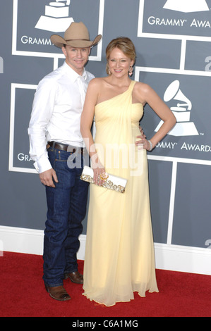 Gioiello, Ty Murray presso gli arrivi per la 53rd Annual Grammy Awards, Staples Center di Los Angeles, CA, 13 febbraio 2011. Foto di: Elizabeth Goodenough/Everett Collection Foto Stock