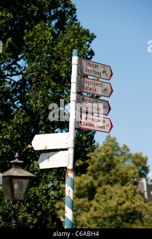 Direzione turistica segno Leiden Paesi Bassi Olanda Foto Stock