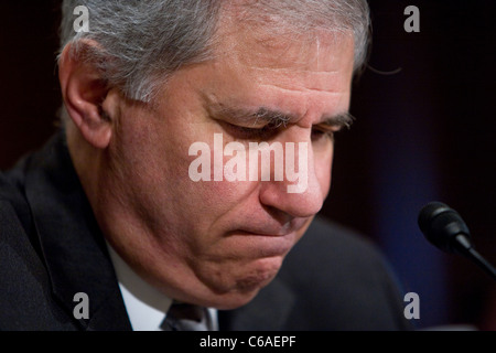 Martin Gruenberg durante il suo senato audizione di conferma a diventare Presidente della Federal Deposit Insurance Corporation (FDIC). Foto Stock