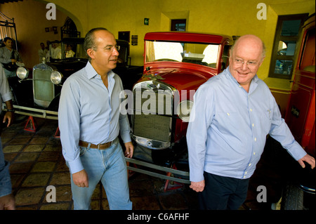 Presidente Felipe Calderon touring Jose Cuervo stabilimento di Tequila Foto Stock