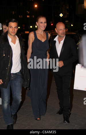 Andrea Sawatzki und Christian Berkel arrivando a Borchardt ristorante a 11.57pm. Berlino, Germania - 23.04.2010 Foto Stock