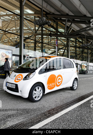 Primo prodotto di serie, completare l'auto elettrica in Germania, Citroen C-Zero Airdream, veicolo elettrico E-car, Amburgo, Germania Foto Stock