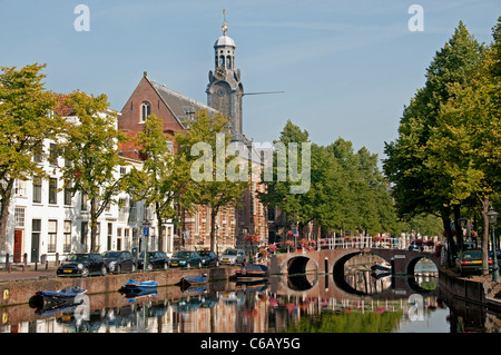 Vecchia Università (fondata nel 1575) 70 Rapenburg Leiden Paesi Bassi ( dove Albert Einstein ha insegnato ) Foto Stock