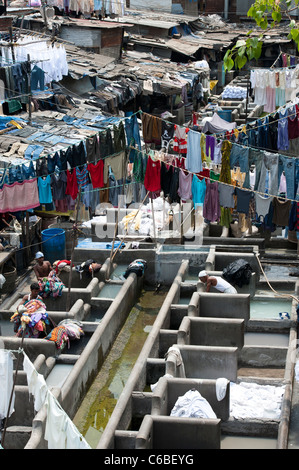 Dhobi Ghat nel Mahalaxmi area di Mumbai, altrimenti noto come i mondi più grande scoperta in India Foto Stock