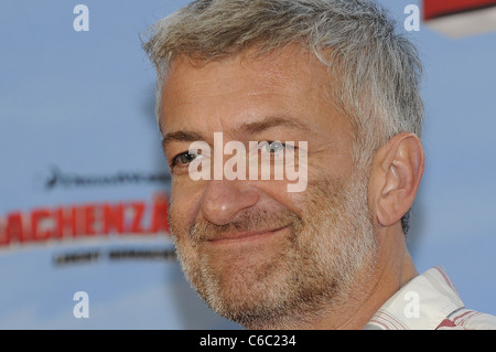 Dominic Raacke alla premiere di 'Drachenzaehmen leicht gemacht' a Cinemaxx Dammtor movie theater. Amburgo, Germania - Foto Stock