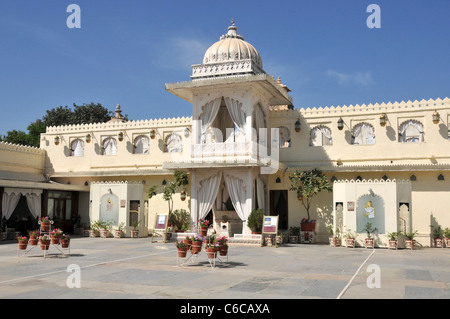 Lago Garden Palace Jag Mandir Isola Lago Pichola Udaipur Rajasthan in India Foto Stock