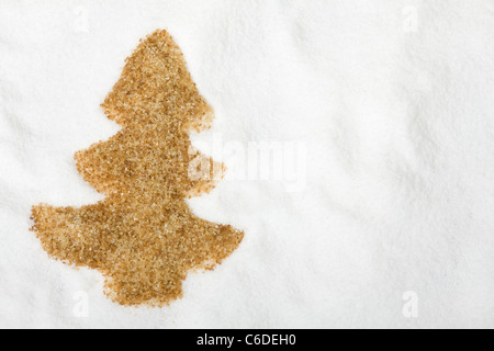 Albero di Natale fatto di cristalli di zucchero in zucchero bianco Foto Stock