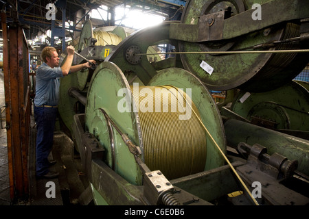 Pfeifer Drako filo di corda in fabbrica, Muelheim an der Ruhr, Germania Foto Stock