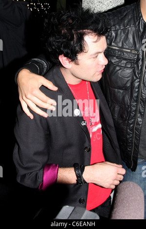 Deryck Whibley lasciando Trousdale nightclub di West Hollywood e Los Angeles, California - 07.05.10 KOKOPIX Foto Stock