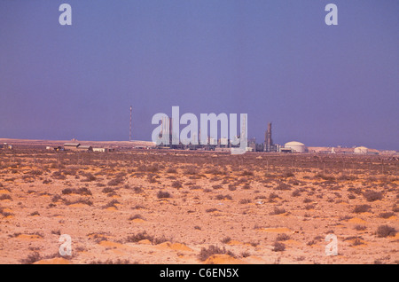 Brega è il sito di un terminale petrolifero e raffineria, e il centro di Libia il secondo più grande idro-complesso di carbonio, per l'esportazione Foto Stock