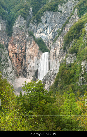 Il Boka cascate del fiume in Slovenia Foto Stock