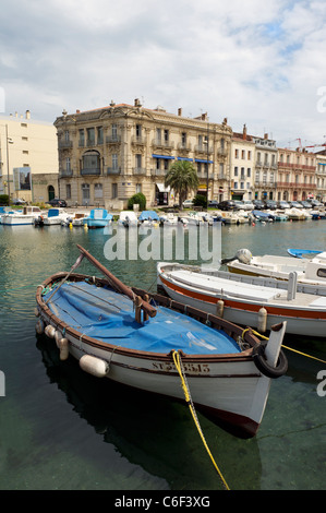 Vecchie barche di legno nel porto di Séte, Francia Foto Stock