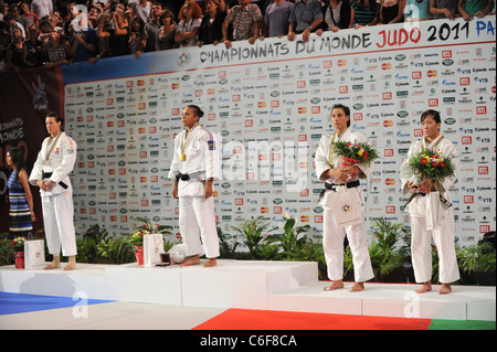 Medaglia di donne a -70kg classe per il mondo dei campionati di Judo Parigi 2011. Foto Stock