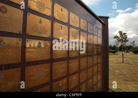 Bassora memorial wall national memorial arboretum alrewas STAFFORDSHIRE REGNO UNITO Foto Stock