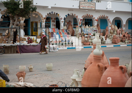 Scena di strada. Guellala. Djerba. La Tunisia. Il Nord Africa Foto Stock