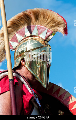 Oplita. Rievocazione storica. Il Greco antico soldato a odissea militare mostrano, Detling, Kent, Inghilterra Foto Stock