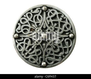 Peltro celtic spilla pin isolato su bianco Foto Stock