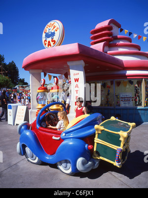 Pippo la stazione di gas, Mickey's Toontown, Disneyland, Anaheim, California, Stati Uniti d'America Foto Stock