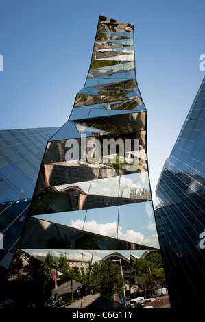 Edificio di moderna costruzione è di proprietà da gas naturale (gaz company) a Barcellona Foto Stock