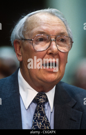 Sir Freddie Laker, co-proprietario del Laker Airways in Washington, DC. Foto Stock