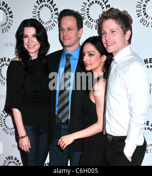 Julianna Margulies, Josh Charles, Matt Czuchry, Archie Panjabi una serata con "La buona moglie' presso il Paley Centre for Media Foto Stock