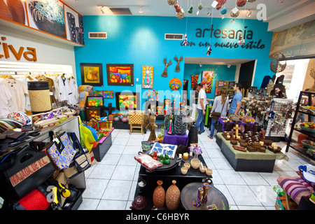 Artesania, souvenir e El salvadoregno prodotti negozio in San Salvador El Salvador Foto Stock