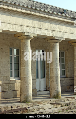 Francia, Rochefort, storica base navale, Guardiola all ingresso del Dockyard. Foto Stock