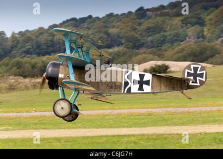 Una replica Fokker triplano a Shoreham airfield in 2011 Foto Stock