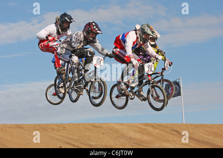 Mens BMX gara al Parco Olimpico. Evento di prova per il London prepara la serie. Foto Stock