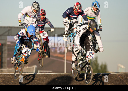 Mens BMX gara al Parco Olimpico. Evento di prova per il London prepara la serie. Foto Stock