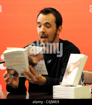 MLB Brocca Dirk Von Hayhurst del Toronto Bluejays, promuovendo il suo nuovo libro "Il Bullpen Vangeli presso il Festival di capitoli Foto Stock