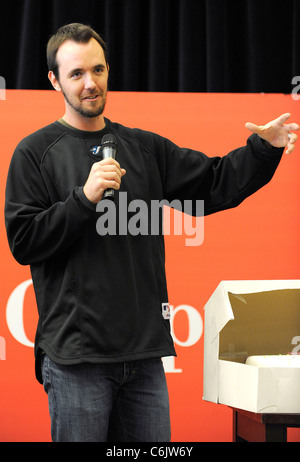 MLB Brocca Dirk Von Hayhurst del Toronto Bluejays, promuovendo il suo nuovo libro "Il Bullpen Vangeli presso il Festival di capitoli Foto Stock