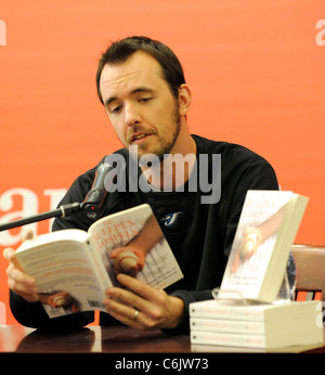 MLB Brocca Dirk Von Hayhurst del Toronto Bluejays, promuovendo il suo nuovo libro "Il Bullpen Vangeli presso il Festival di capitoli Foto Stock