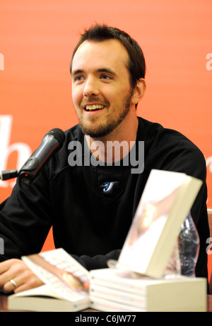 MLB Brocca Dirk Von Hayhurst del Toronto Bluejays, promuovendo il suo nuovo libro "Il Bullpen Vangeli presso il Festival di capitoli Foto Stock