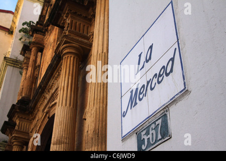 La Merced chiesa di San Felipe, Casco Antiguo, Panama City, la più antica chiesa della città di Panama, dal 1673. Foto Stock