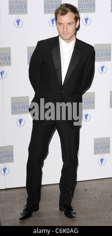 Jude Law assiste il Laurence Olivier Awards presso il Grosvenor House Hotel Londra Inghilterra - 21.03.10 Foto Stock