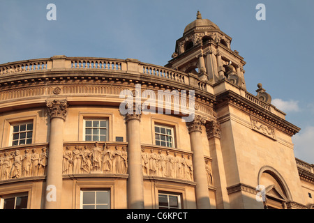 Vista della facciata anteriore del Victoria Art Gallery Bagno, UK. Foto Stock