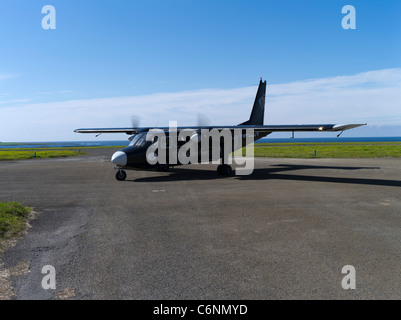 dh Loganair PAPA WESTRAY ORKNEY Britten Norman Islander un aereo Papa Westray aereo piccolo aereo regno unito scozia aereo aerei aeroporto a terra Foto Stock