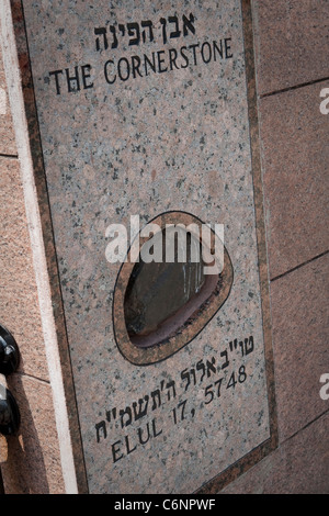 La pietra angolare è raffigurato dalla sede centrale dell'Chabad-Lubavitch Hasidic movimento Foto Stock