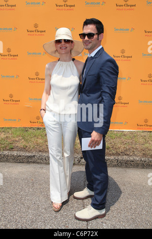 Julianna Margulies e marito Keith Lieberthal alla terza edizione Veuve Clicquot Polo Classic su Governors Island New York Foto Stock