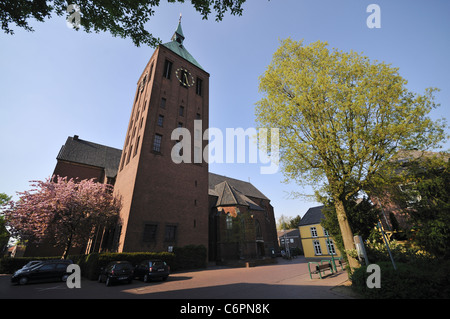 La chiesa cattolica di San Cyriakus. Weeze. Renania settentrionale-Vestfalia. Germania. Foto Stock