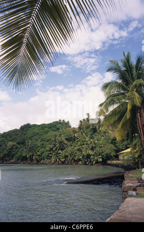 Devils Island Ile Royale della Guiana francese Guiana visto dal pontile Foto Stock