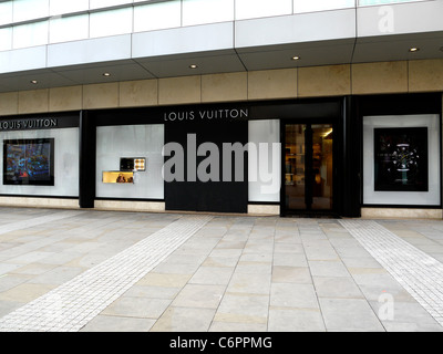 Louis Vuitton store sulla nuova Cattedrale Street a Manchester REGNO UNITO Foto Stock