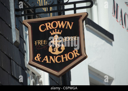 Segni di pub, Brixham Devon UK Foto Stock