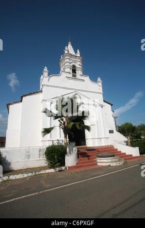 Santo Domingo de Guzman chiesa in Parita, Herrera Provincia, Panama. Foto Stock