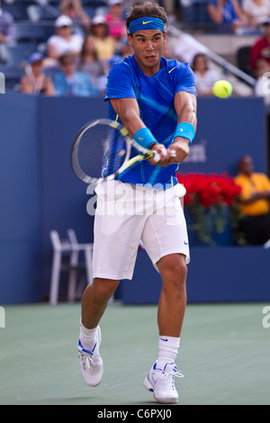 Rafael Nadal (ESP) competono al 2011 US Open di Tennis. Foto Stock