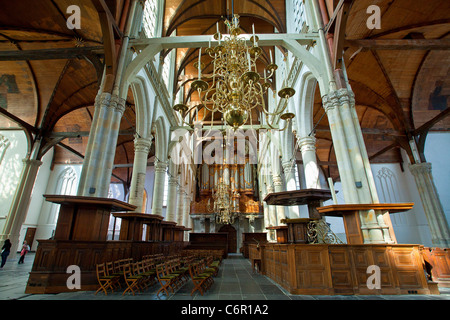 Europa, Paesi Bassi, Amsterdam e Oude Kerk Chiesa Foto Stock