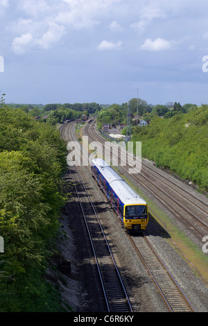 Primo grande Western 165104 capi attraverso Cholsey con un Oxford - Londra servizio su 9-5-11. Foto Stock