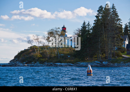 Bruciò Island Lighthouse in stand Bay Harbour sulla costa atlantica del Maine è stato istituito nel 1821. Foto Stock